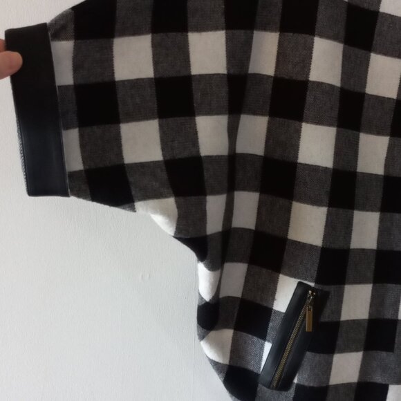 JOSEPH RIBKOFF checkered poncho/cape/sweater - Picture 5 of 11